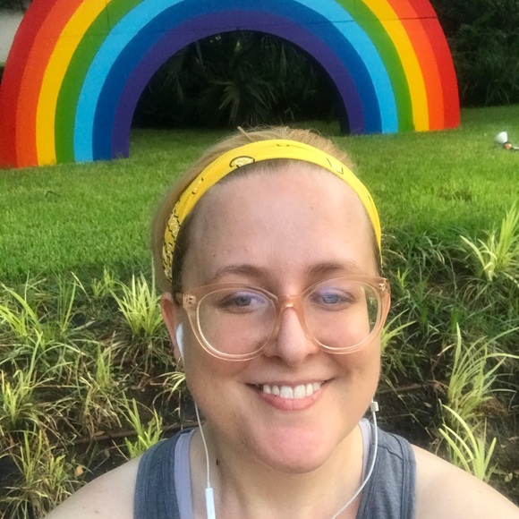 Meet your Posher, Amanda - Picture 1 of 1